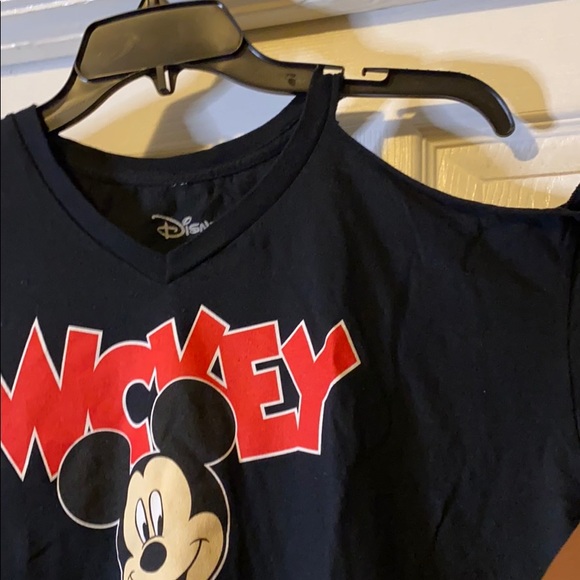 Disney T-Shirt - Picture 2 of 4